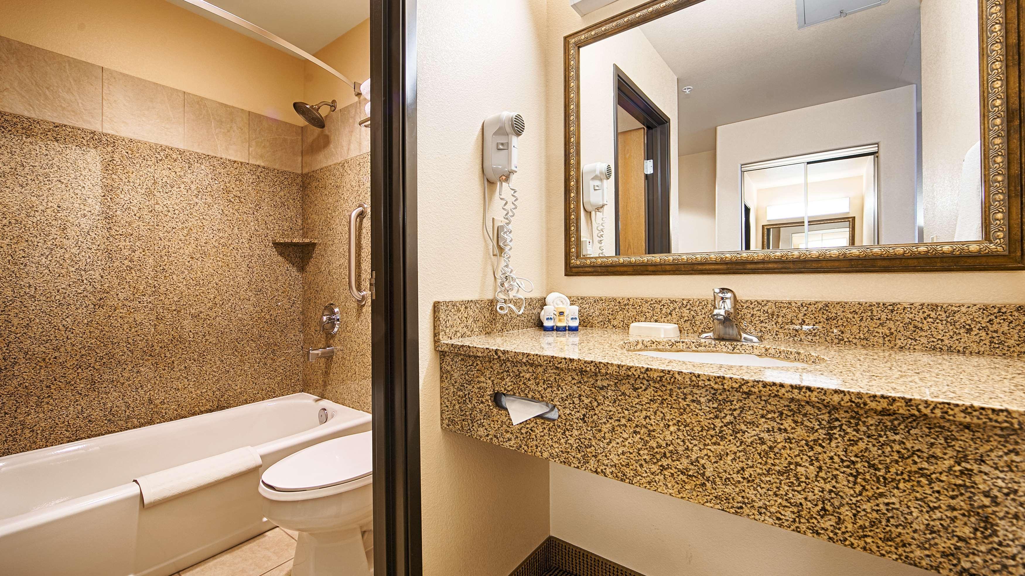 Best Western Territorial Inn And Suites Bloomfield Εξωτερικό φωτογραφία